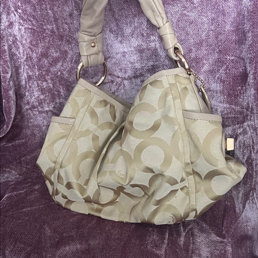 Coach Cream Signature Canvas Shoulder Bag with Leather Trim - Picture 4 of 8